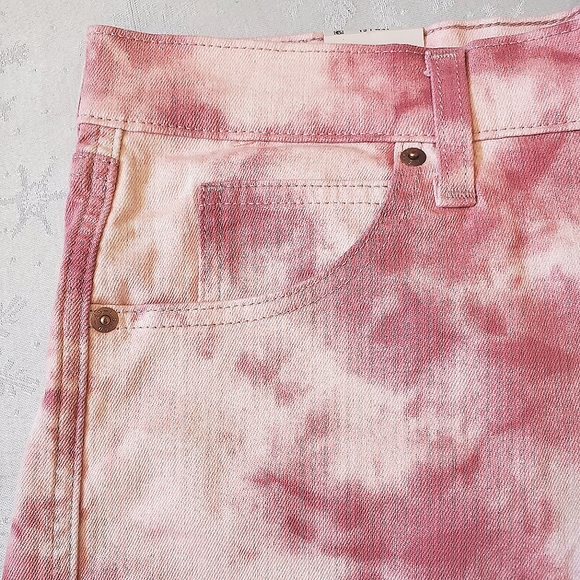 New Levi Strauss Signature Heritage High Rise 3" Pink Tie Dye Shorts Women's 12 - Picture 6 of 9